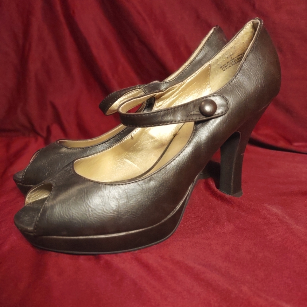 Madden Girl Mary Jane heels